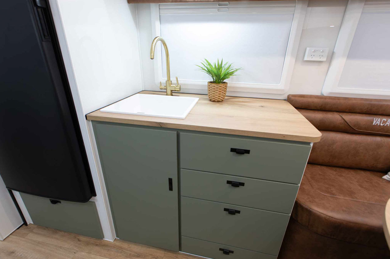Caravan Layout 12