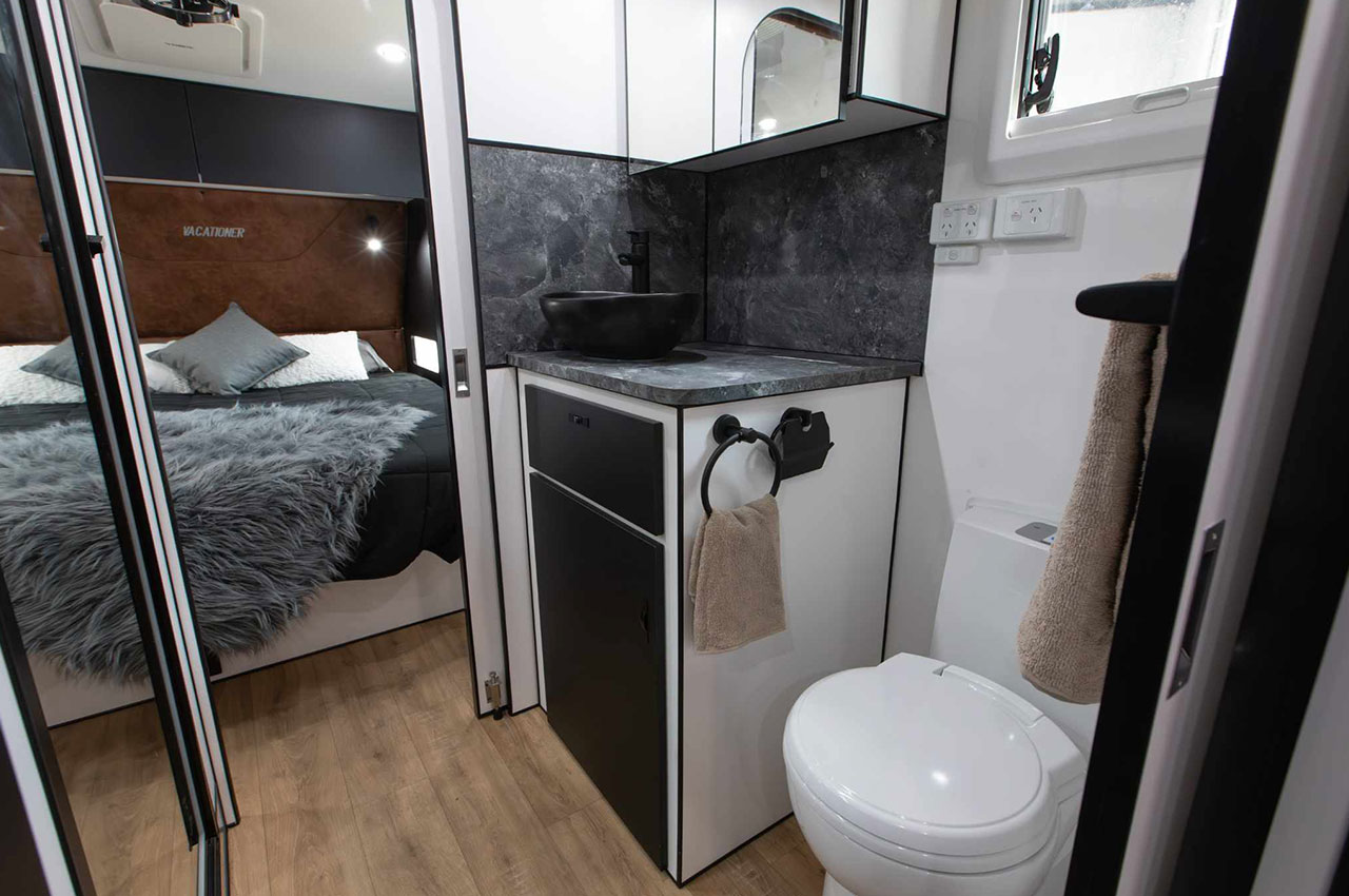 Caravan Layout 15