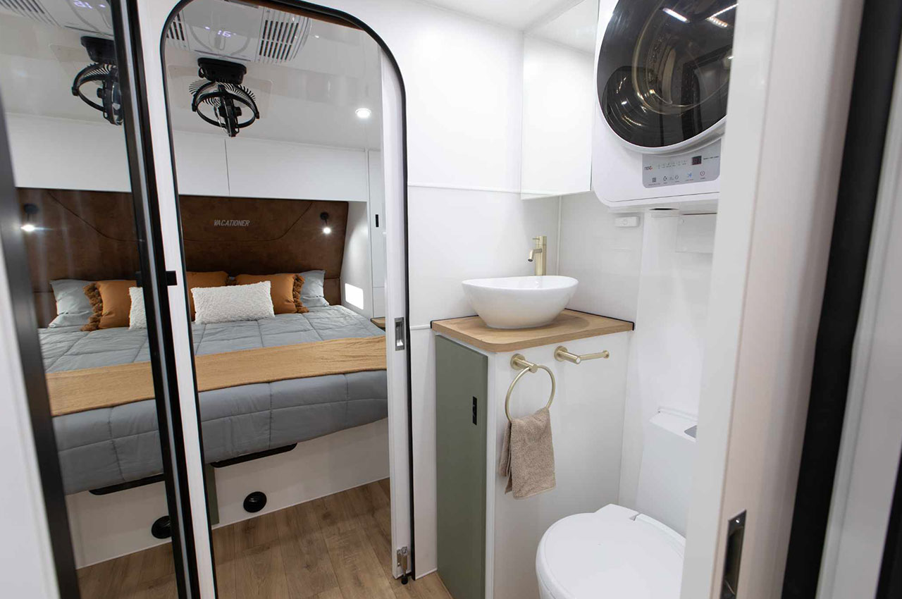 Caravan Layout 9